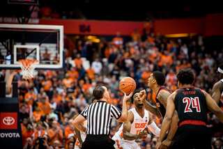 Syracuse entered the Carrier Dome Wednesday night coming off six days of rest after a blowout loss to North Carolina State. 