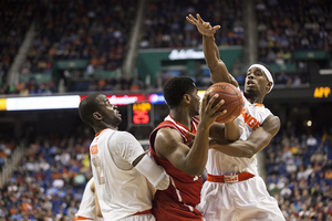 C.J. Fair and the Syracuse zone will look to clamp down on Western Michigan Thursday, but the Broncos have faced a similar defense twice this season.