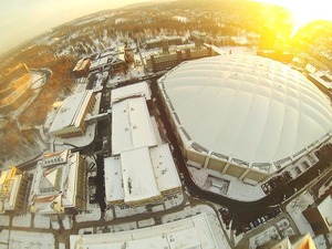 Recently-released government data shows that the SU athletics department has been doing well in bringing in revenue in the two major sports — men's basketball and football, which are both played in the Carrier Dome.