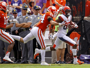 Taj Harris has caught one more pass than he did the week before every week since UConn.