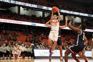 Syracuse and Louisville combined for 36 turnovers, including two in the final seconds, allowing the Orange to eke out a road win.